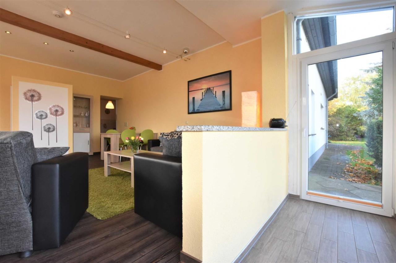 Ferienwohnungen Kleckerburg Mit Me Kagsdorf Exterior photo